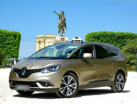 taxi sete vehicule renault scenic